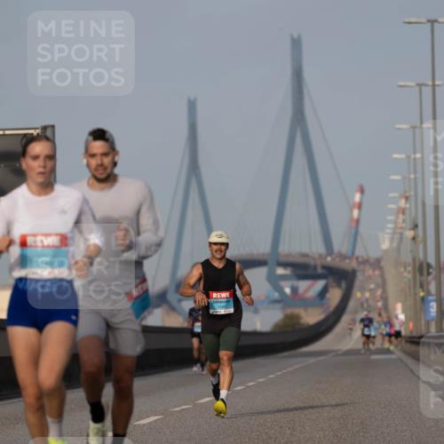 03.10.2026 - Köhlbrandbrückenlauf Michael Strokosch http://msf.ph/oto/10806788 03.10.2026 09:37:57 Position 3 1599 meine-sportfotos.de