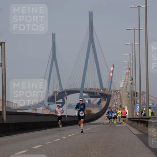 03.10.2026 - Köhlbrandbrückenlauf Michael Strokosch http://msf.ph/oto/10806803 03.10.2026 09:38:17 Position 3  meine-sportfotos.de
