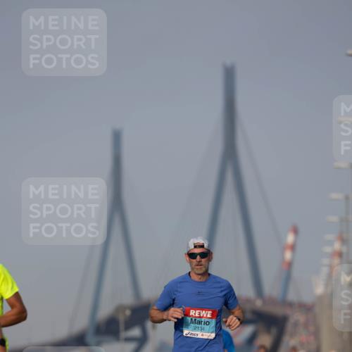 03.10.2026 - Köhlbrandbrückenlauf Michael Strokosch http://msf.ph/oto/10806891 03.10.2026 09:38:50 Position 3 2134 meine-sportfotos.de