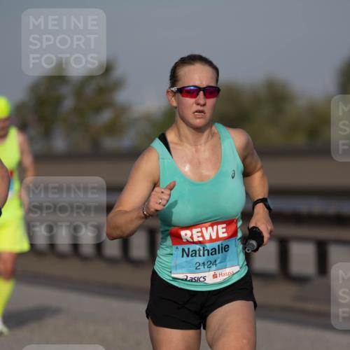 03.10.2026 - Köhlbrandbrückenlauf Michael Strokosch http://msf.ph/oto/10806959 03.10.2026 09:39:25 Position 3 2124 meine-sportfotos.de