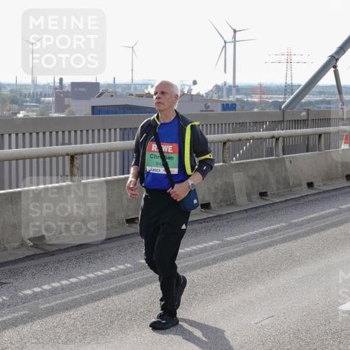 03.10.2026 - Köhlbrandbrückenlauf Michael Burmester http://msf.ph/oto/10815782 03.10.2026 16:16:28 Position 2 942 meine-sportfotos.de