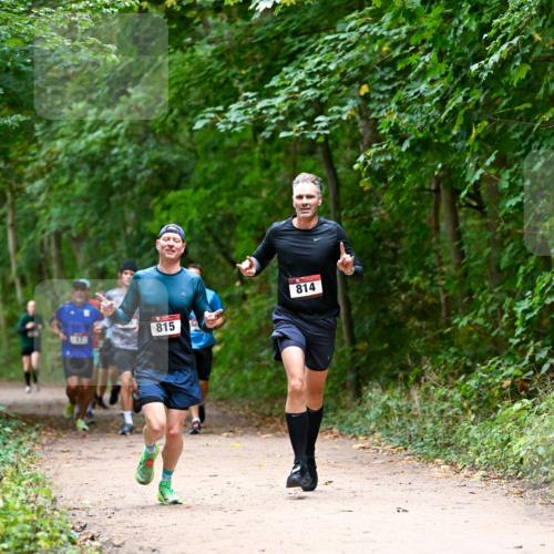 11.10.2026 - Bramfelder Halbmarathon 2026 Dr. Thomas Lammeyer http://msf.ph/oto/10815865 11.10.2026 09:50:10 Laufen 815, 814 meine-sportfotos.de