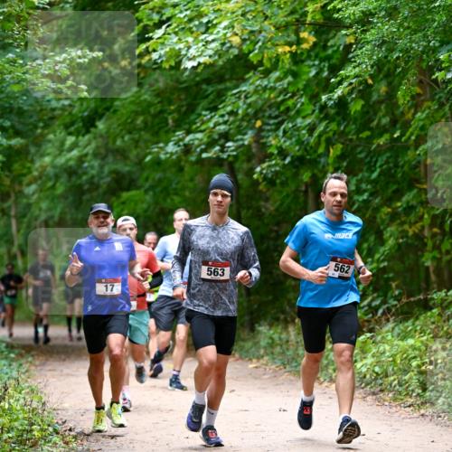 11.10.2026 - Bramfelder Halbmarathon 2026 Dr. Thomas Lammeyer http://msf.ph/oto/10815898 11.10.2026 09:50:16 Laufen 563, 17, 562 meine-sportfotos.de