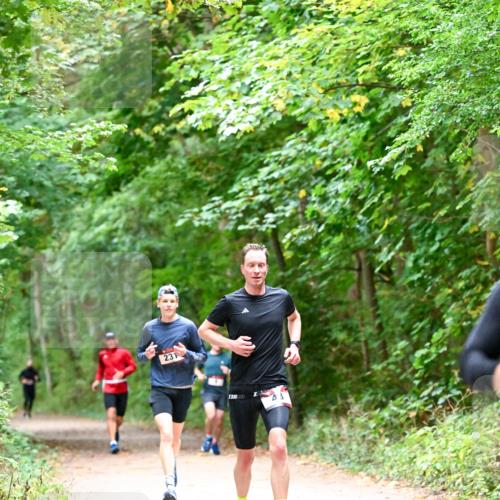 11.10.2026 - Bramfelder Halbmarathon 2026 Dr. Thomas Lammeyer http://msf.ph/oto/10815988 11.10.2026 09:50:38 Laufen 231 meine-sportfotos.de