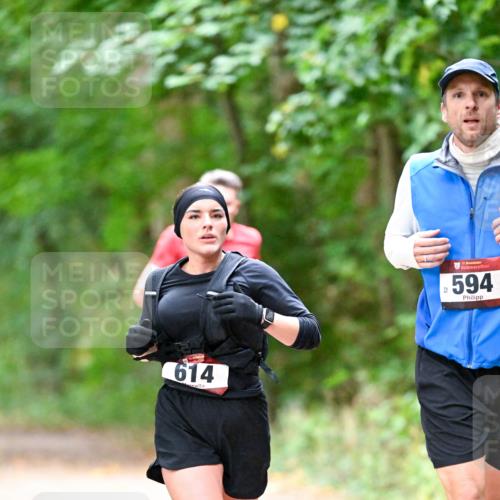 11.10.2026 - Bramfelder Halbmarathon 2026 Dr. Thomas Lammeyer http://msf.ph/oto/10816200 11.10.2026 09:52:01 Laufen 614, 52, 594 meine-sportfotos.de