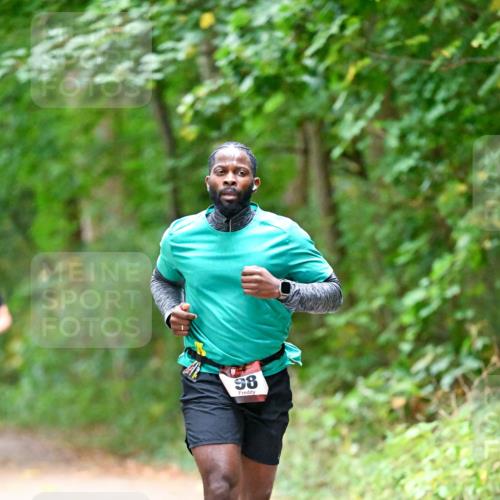 11.10.2026 - Bramfelder Halbmarathon 2026 Dr. Thomas Lammeyer http://msf.ph/oto/10816432 11.10.2026 09:53:05 Laufen 98 meine-sportfotos.de