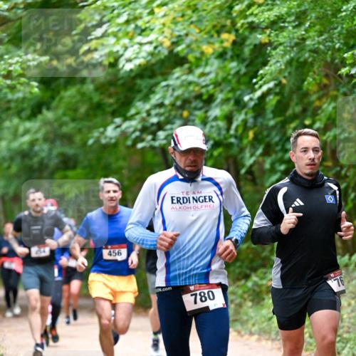 11.10.2026 - Bramfelder Halbmarathon 2026 Dr. Thomas Lammeyer http://msf.ph/oto/10816499 11.10.2026 09:53:23 Laufen 456, 780, 76 meine-sportfotos.de