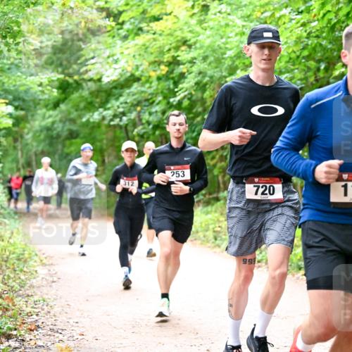 11.10.2026 - Bramfelder Halbmarathon 2026 Dr. Thomas Lammeyer http://msf.ph/oto/10816831 11.10.2026 09:54:38 Laufen 312, 253, 720, 116, 4, 991 meine-sportfotos.de