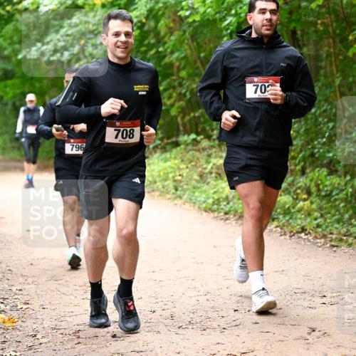 11.10.2026 - Bramfelder Halbmarathon 2026 Dr. Thomas Lammeyer http://msf.ph/oto/10817372 11.10.2026 09:57:14 Laufen 702, 796, 708 meine-sportfotos.de