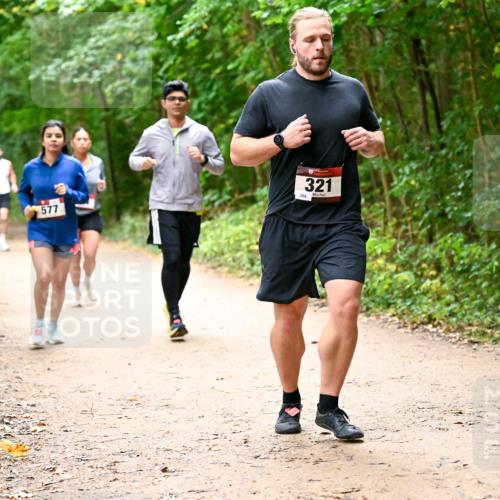 11.10.2026 - Bramfelder Halbmarathon 2026 Dr. Thomas Lammeyer http://msf.ph/oto/10817917 11.10.2026 09:59:31 Laufen 577, 286, 321 meine-sportfotos.de