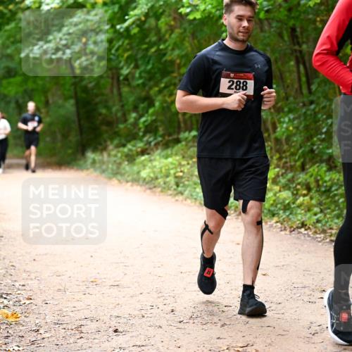 11.10.2026 - Bramfelder Halbmarathon 2026 Dr. Thomas Lammeyer http://msf.ph/oto/10818203 11.10.2026 10:01:17 Laufen 288 meine-sportfotos.de