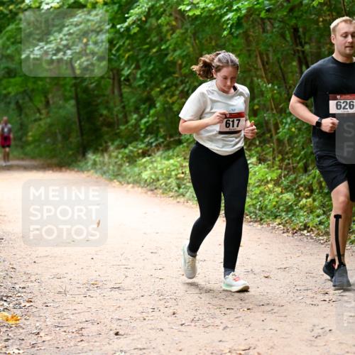 11.10.2026 - Bramfelder Halbmarathon 2026 Dr. Thomas Lammeyer http://msf.ph/oto/10818238 11.10.2026 10:01:27 Laufen 617, 626 meine-sportfotos.de