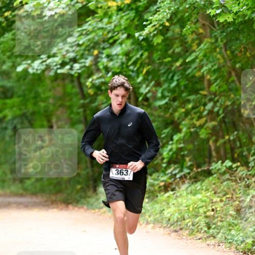 11.10.2026 - Bramfelder Halbmarathon 2026 Dr. Thomas Lammeyer http://msf.ph/oto/10818768 11.10.2026 10:09:07 Laufen 363 meine-sportfotos.de