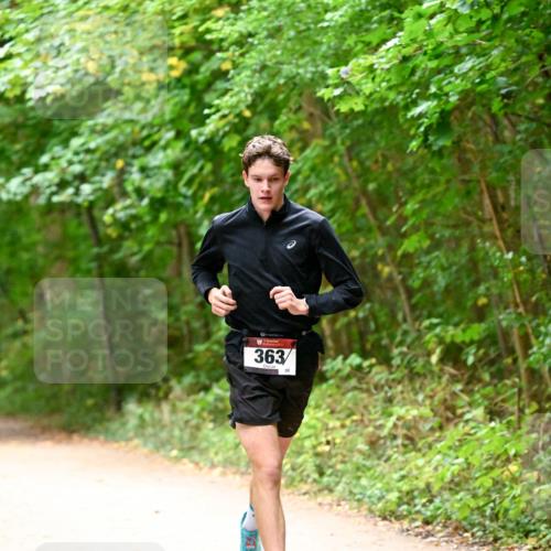 11.10.2026 - Bramfelder Halbmarathon 2026 Dr. Thomas Lammeyer http://msf.ph/oto/10818773 11.10.2026 10:09:07 Laufen 363, 39 meine-sportfotos.de