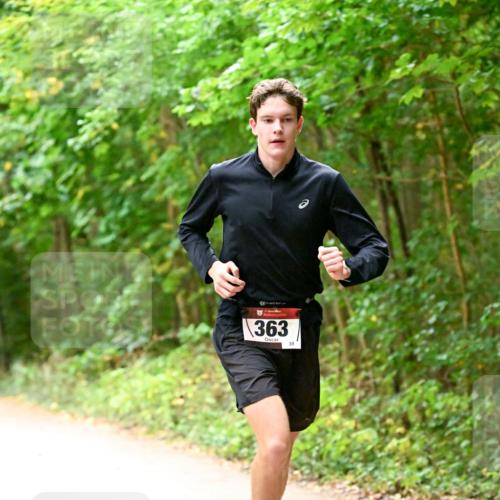 11.10.2026 - Bramfelder Halbmarathon 2026 Dr. Thomas Lammeyer http://msf.ph/oto/10818778 11.10.2026 10:09:08 Laufen 363, 39 meine-sportfotos.de