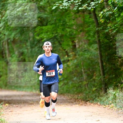 11.10.2026 - Bramfelder Halbmarathon 2026 Dr. Thomas Lammeyer http://msf.ph/oto/10818780 11.10.2026 10:09:15 Laufen 351 meine-sportfotos.de