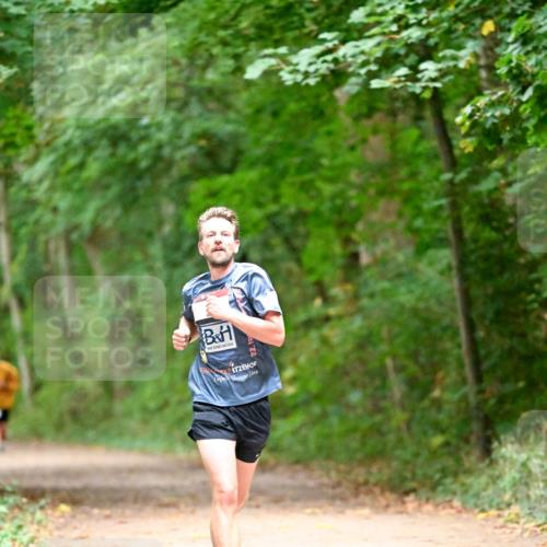 11.10.2026 - Bramfelder Halbmarathon 2026 Dr. Thomas Lammeyer http://msf.ph/oto/10818895 11.10.2026 10:10:20 Laufen  meine-sportfotos.de