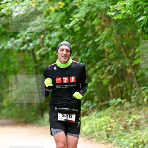 11.10.2026 - Bramfelder Halbmarathon 2026 Dr. Thomas Lammeyer http://msf.ph/oto/10819046 11.10.2026 10:11:14 Laufen 267, 336 meine-sportfotos.de