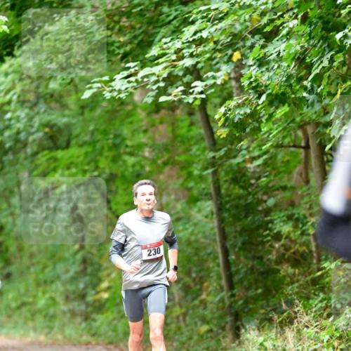 11.10.2026 - Bramfelder Halbmarathon 2026 Dr. Thomas Lammeyer http://msf.ph/oto/10819372 11.10.2026 10:13:34 Laufen 230 meine-sportfotos.de
