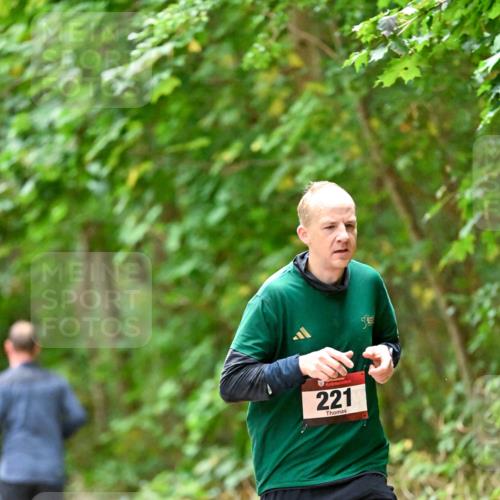 11.10.2026 - Bramfelder Halbmarathon 2026 Dr. Thomas Lammeyer http://msf.ph/oto/10819666 11.10.2026 10:14:36 Laufen 221 meine-sportfotos.de