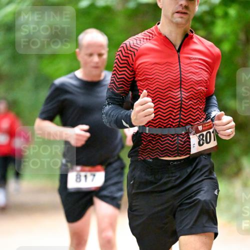 11.10.2026 - Bramfelder Halbmarathon 2026 Dr. Thomas Lammeyer http://msf.ph/oto/10820301 11.10.2026 10:20:43 Laufen 817, 73, 801 meine-sportfotos.de