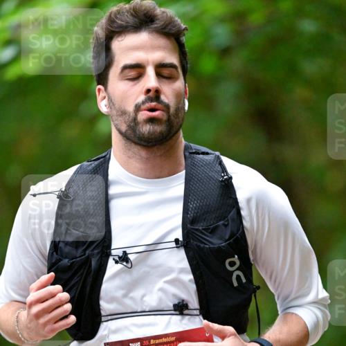 11.10.2026 - Bramfelder Halbmarathon 2026 Dr. Thomas Lammeyer http://msf.ph/oto/10820401 11.10.2026 10:21:19 Laufen 35, 769 meine-sportfotos.de