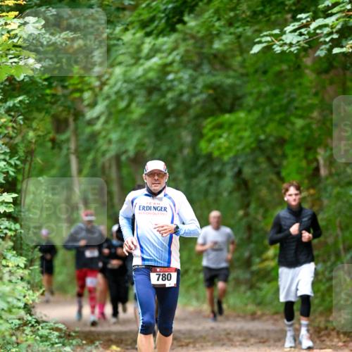 11.10.2026 - Bramfelder Halbmarathon 2026 Dr. Thomas Lammeyer http://msf.ph/oto/10820433 11.10.2026 10:21:31 Laufen 780 meine-sportfotos.de