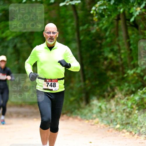 11.10.2026 - Bramfelder Halbmarathon 2026 Dr. Thomas Lammeyer http://msf.ph/oto/10820519 11.10.2026 10:21:55 Laufen 748, 257 meine-sportfotos.de