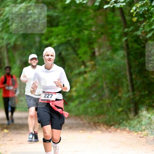 11.10.2026 - Bramfelder Halbmarathon 2026 Dr. Thomas Lammeyer http://msf.ph/oto/10820549 11.10.2026 10:22:01 Laufen 227 meine-sportfotos.de