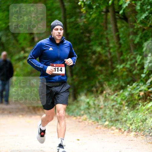 11.10.2026 - Bramfelder Halbmarathon 2026 Dr. Thomas Lammeyer http://msf.ph/oto/10820603 11.10.2026 10:22:18 Laufen 314 meine-sportfotos.de