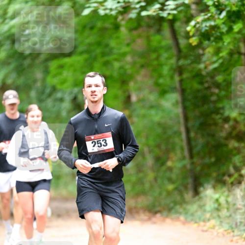 11.10.2026 - Bramfelder Halbmarathon 2026 Dr. Thomas Lammeyer http://msf.ph/oto/10820695 11.10.2026 10:22:47 Laufen 253, 49 meine-sportfotos.de
