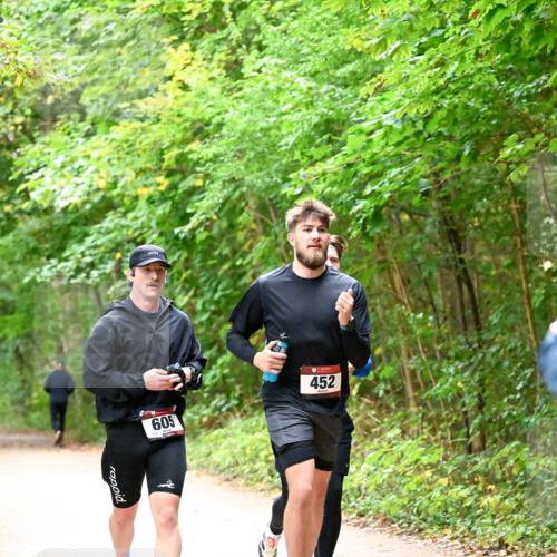11.10.2026 - Bramfelder Halbmarathon 2026 Dr. Thomas Lammeyer http://msf.ph/oto/10820849 11.10.2026 10:23:24 Laufen 605, 452 meine-sportfotos.de