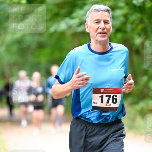 11.10.2026 - Bramfelder Halbmarathon 2026 Dr. Thomas Lammeyer http://msf.ph/oto/10820919 11.10.2026 10:23:40 Laufen 265, 35, 176 meine-sportfotos.de