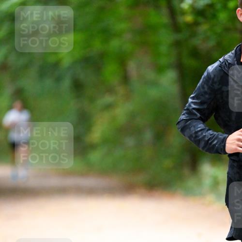 11.10.2026 - Bramfelder Halbmarathon 2026 Dr. Thomas Lammeyer http://msf.ph/oto/10821188 11.10.2026 10:24:50 Laufen  meine-sportfotos.de