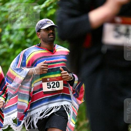 11.10.2026 - Bramfelder Halbmarathon 2026 Dr. Thomas Lammeyer http://msf.ph/oto/10821616 11.10.2026 10:28:30 Laufen 217, 35, 520, 54 meine-sportfotos.de