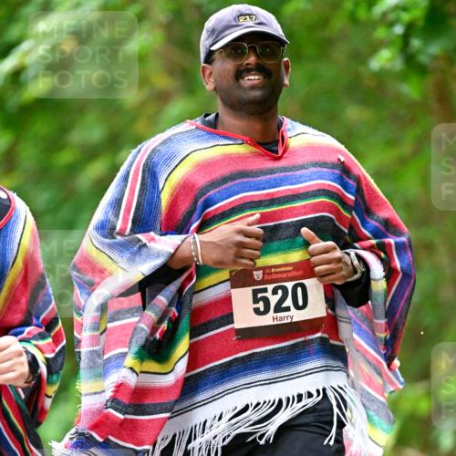 11.10.2026 - Bramfelder Halbmarathon 2026 Dr. Thomas Lammeyer http://msf.ph/oto/10821620 11.10.2026 10:28:31 Laufen 217, 35, 520 meine-sportfotos.de