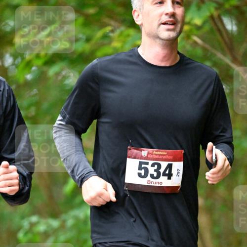 11.10.2026 - Bramfelder Halbmarathon 2026 Dr. Thomas Lammeyer http://msf.ph/oto/10821726 11.10.2026 10:29:23 Laufen 35, 534 meine-sportfotos.de