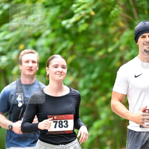 11.10.2026 - Bramfelder Halbmarathon 2026 Dr. Thomas Lammeyer http://msf.ph/oto/10821733 11.10.2026 10:29:30 Laufen 35, 783 meine-sportfotos.de