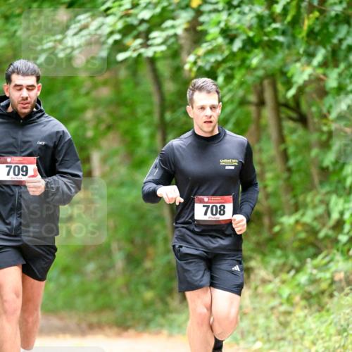 11.10.2026 - Bramfelder Halbmarathon 2026 Dr. Thomas Lammeyer http://msf.ph/oto/10821977 11.10.2026 10:31:01 Laufen 709, 708 meine-sportfotos.de