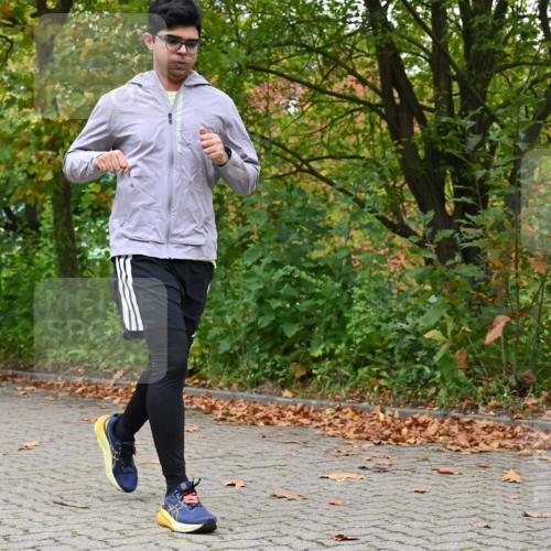11.10.2026 - Bramfelder Halbmarathon 2026 J. Mangold http://msf.ph/oto/10822282 11.10.2026 10:12:28 Laufen 577, 593, 611 meine-sportfotos.de