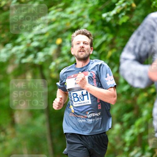 11.10.2026 - Bramfelder Halbmarathon 2026 Dr. Thomas Lammeyer http://msf.ph/oto/10822379 11.10.2026 10:34:15 Laufen  meine-sportfotos.de