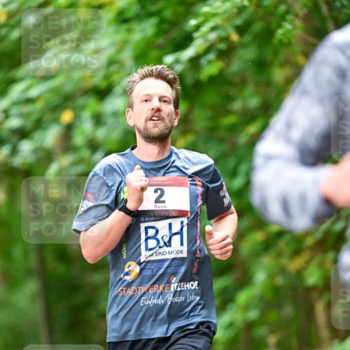 11.10.2026 - Bramfelder Halbmarathon 2026 Dr. Thomas Lammeyer http://msf.ph/oto/10822383 11.10.2026 10:34:15 Laufen 2 meine-sportfotos.de