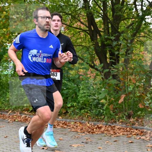 11.10.2026 - Bramfelder Halbmarathon 2026 J. Mangold http://msf.ph/oto/10822443 11.10.2026 10:16:39 Laufen 191, 363 meine-sportfotos.de
