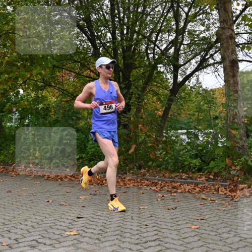 11.10.2026 - Bramfelder Halbmarathon 2026 J. Mangold http://msf.ph/oto/10822501 11.10.2026 10:17:42 Laufen 496, 568, 820 meine-sportfotos.de