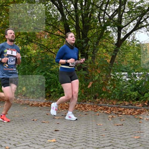 11.10.2026 - Bramfelder Halbmarathon 2026 J. Mangold http://msf.ph/oto/10822549 11.10.2026 10:18:49 Laufen 2, 443 meine-sportfotos.de