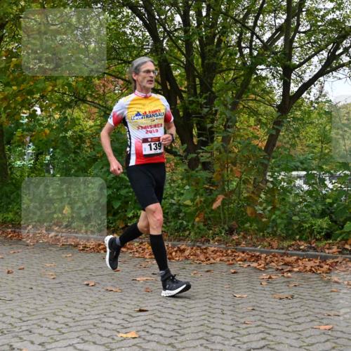 11.10.2026 - Bramfelder Halbmarathon 2026 J. Mangold http://msf.ph/oto/10822599 11.10.2026 10:19:26 Laufen 16, 139, 271, 336, 531, 635 meine-sportfotos.de