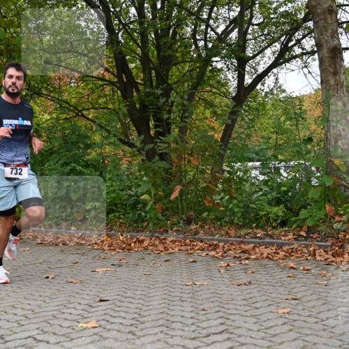 11.10.2026 - Bramfelder Halbmarathon 2026 J. Mangold http://msf.ph/oto/10822701 11.10.2026 10:21:10 Laufen 732 meine-sportfotos.de