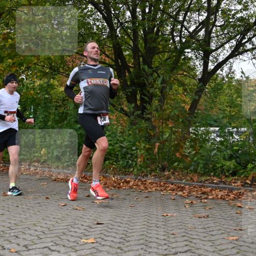11.10.2026 - Bramfelder Halbmarathon 2026 J. Mangold http://msf.ph/oto/10822760 11.10.2026 10:22:11 Laufen 230, 240, 272, 275, 730, 816 meine-sportfotos.de