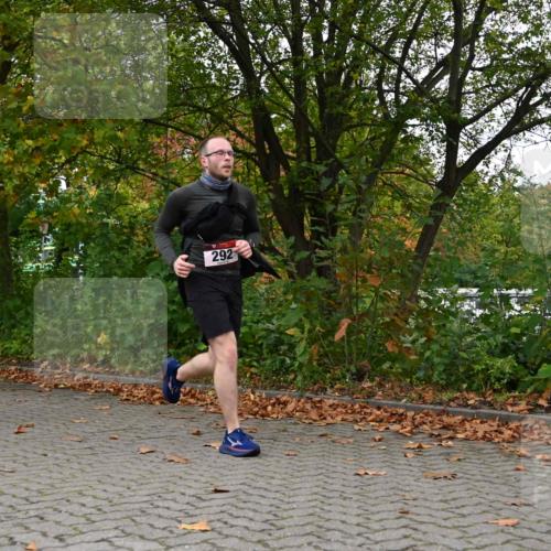 11.10.2026 - Bramfelder Halbmarathon 2026 J. Mangold http://msf.ph/oto/10822859 11.10.2026 10:22:42 Laufen 155, 292, 562, 563, 576, 633 meine-sportfotos.de