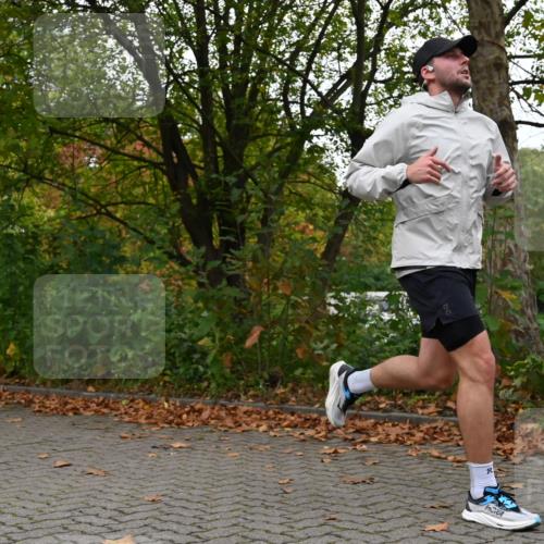 11.10.2026 - Bramfelder Halbmarathon 2026 J. Mangold http://msf.ph/oto/10822933 11.10.2026 10:23:30 Laufen 9, 221, 792 meine-sportfotos.de